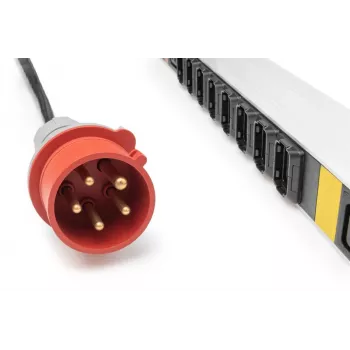 DIGITUS IT BASIC PDU. 3PH. 16A. 24 x C13. 3 x C19 Vertikaalne. 3 m kaabel. IEC309 3Ph-16A pistik