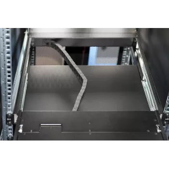 DIGITUS Modularne 43,2 cm (17 tolli) TFT-konsool 1 pordiga KVM, RAL 9005 must, Qwertzu Saksa