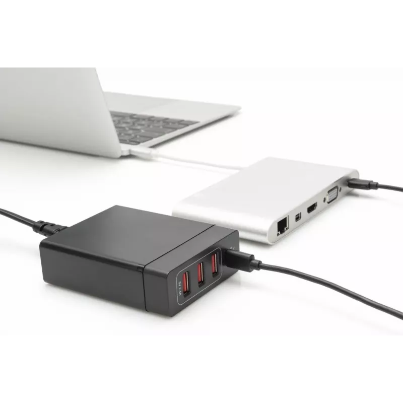 DIGITUS 4-pordiline USB-laadija, 72W 1x USB-C (PD) 5,9,15,20V/3A, 3x USB-A 5V/2.4A, must