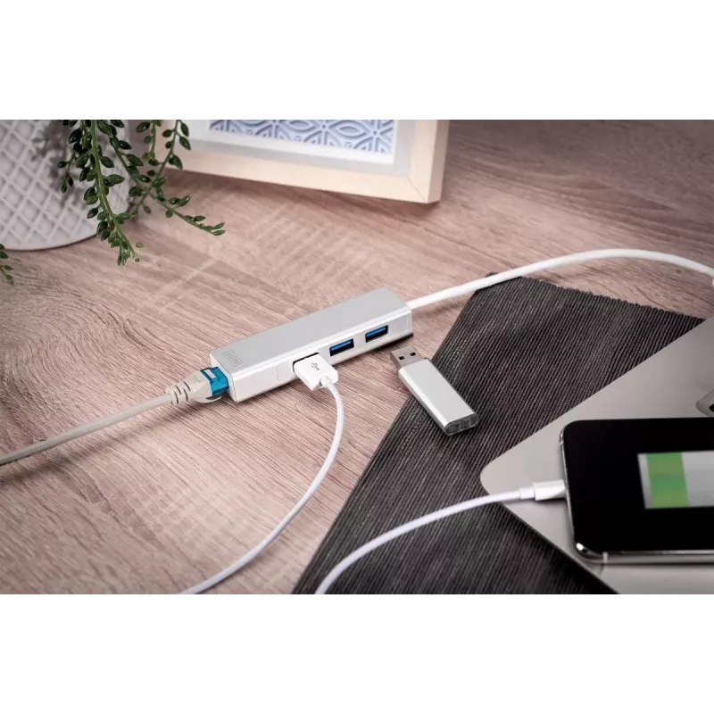 DIGITUS USB 3.0, 3-pordiline HUB ja Gigabit LAN adapter 3xUSB A/F, 1xUSB A/M, 1xRJ45 LAN Toetab Windowsi ja Mac OS-i