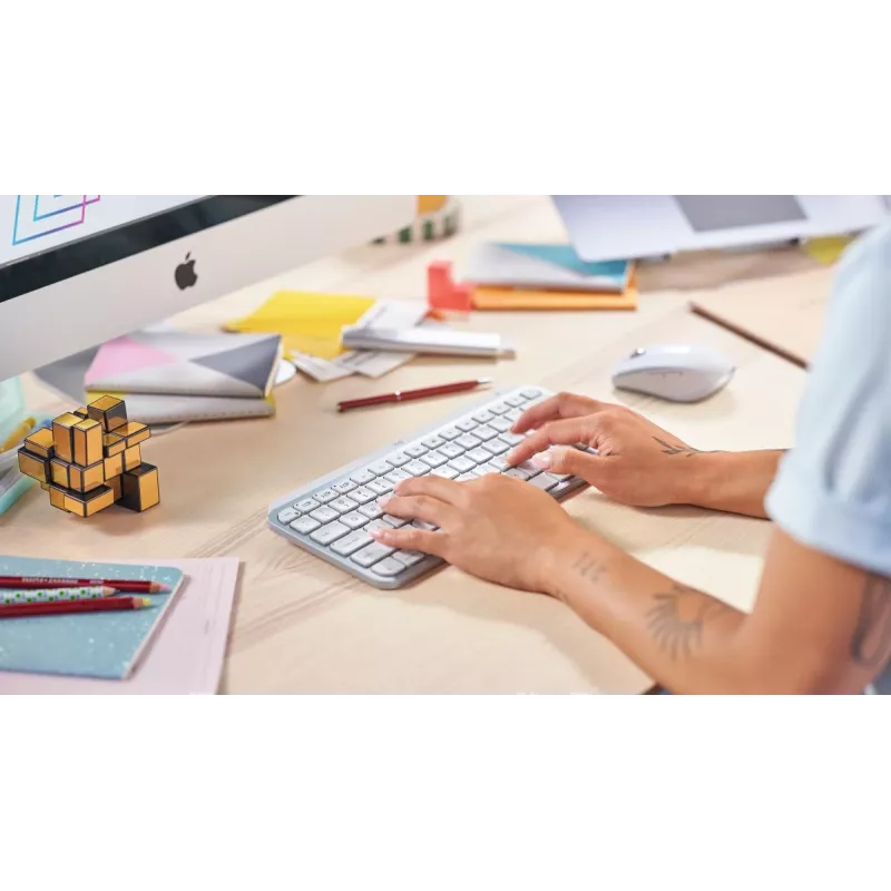 LOGITECH Minimalistlik juhtmevaba valgustusega klaviatuur - MX KEYS MINI - Kahvatuhall - Qwertz Deutsch