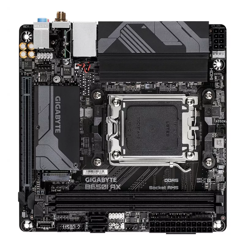 GIGABYTE B650I AX emaplaat - AMD Ryzen 9000 seeria protsessoritele, 5+2+1 faasi VRM, kuni 6400MHz DDR5 (OC), 1xPCIe 4.0 M.2, 2.5GbE LAN, WIFI 6E, USB 3.2 Gen 2