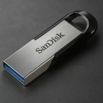 WESTERN DIGITAL SanDisk Ultra Flair - 16 GB USB-mälupulk - USB 3.0 - Must / Hõbedane