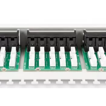 DIGITUS CAT 3 ISDN patch-paneel, varjestamata, 50 porti RJ45, 8P4C, LSA, 1U, rack-paigaldus, värvus hall RAL 7035