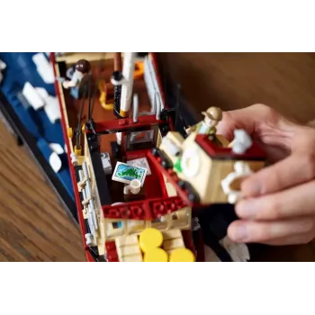 Konstruktsioonikomplekt LEGO Ideas 21350 Jaws komplekt — 1497 tükki, 3 minifiguuri, paat ja ikooniline hai, soovitatav vanus 18+
