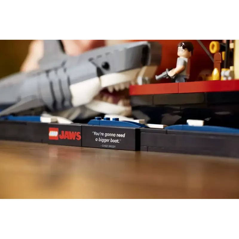 Konstruktsioonikomplekt LEGO Ideas 21350 Jaws komplekt — 1497 tükki, 3 minifiguuri, paat ja ikooniline hai, soovitatav vanus 18+