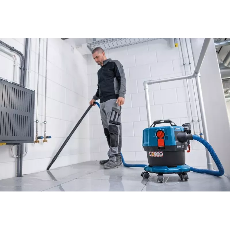 Bosch GAS 18V-12 MC Professional 12 l silindertolmuimeja kuivaks ja märjaks puhastuseks, komplekt