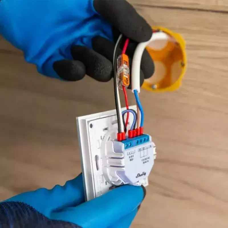 Dimmer Shelly Plus 0-10V sisseehitatud sinine hall juhtmevaba juhtimine 110-240V