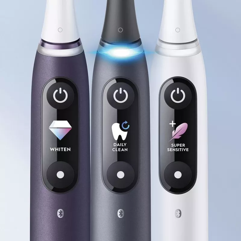 Oral-B iO elektriline hambahari Täiskasvanutele Pöörlev hambahari Must