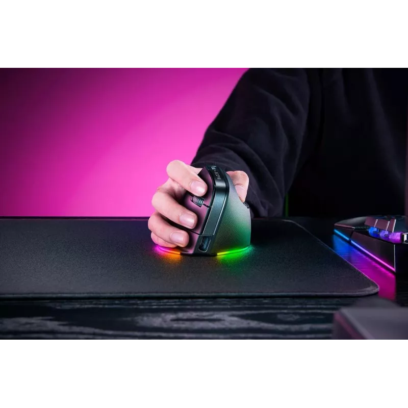 RAZER Pro Click V2 Vertikaalne hiir juhtmevaba / juhtmega must