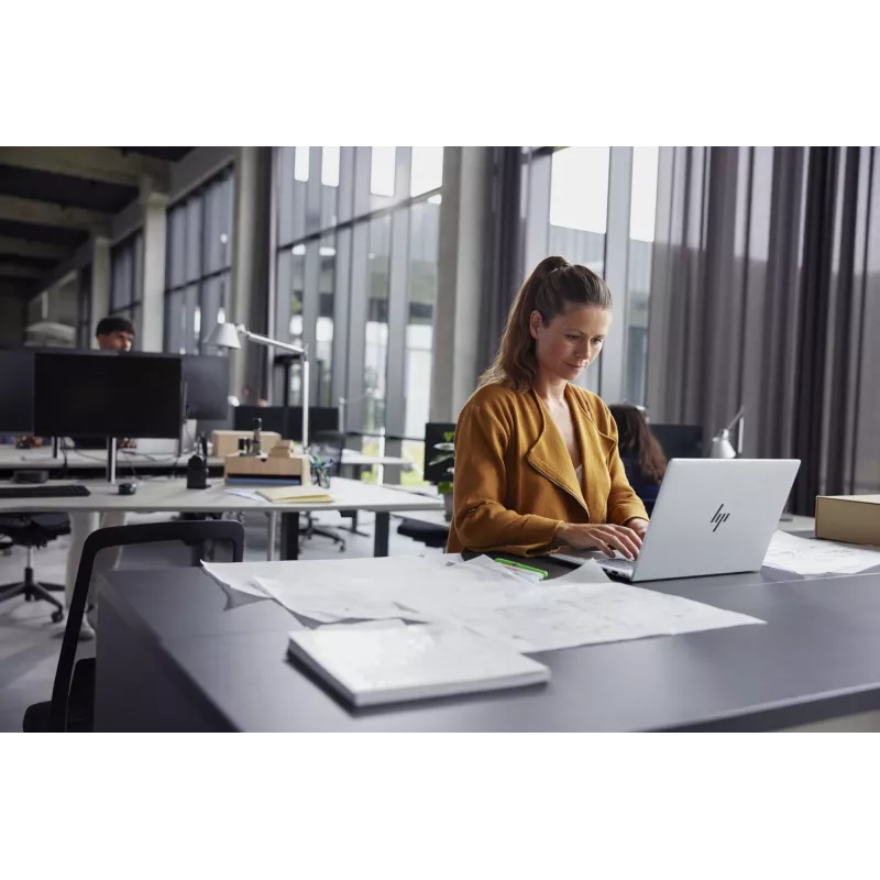HP EliteBook 645 G11 AMD Ryzen™ 5 7535U sülearvuti 35,6 cm (14 tolli) WUXGA 8 GB DDR5-SDRAM 256 GB SSD Wi-Fi 6E (802.11ax) Windows 11 Pro hõbedane