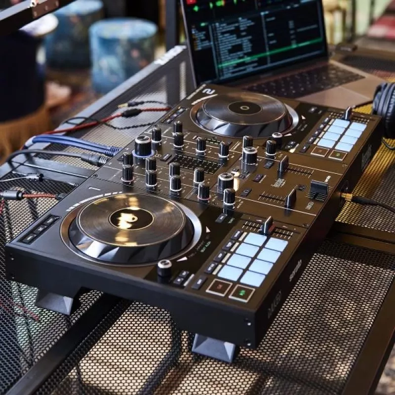 Hercules Inpulse 500 Digital Vinyl System (DVS) scratcher Must