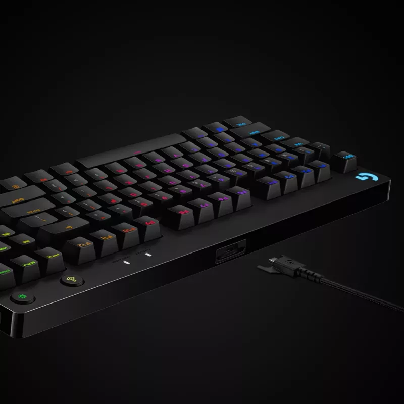 LOGITECH G PRO mehaaniline mänguklaviatuur must Qwertzu saksa