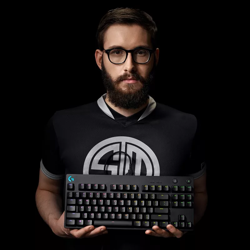 LOGITECH G PRO mehaaniline mänguklaviatuur must Qwertzu saksa