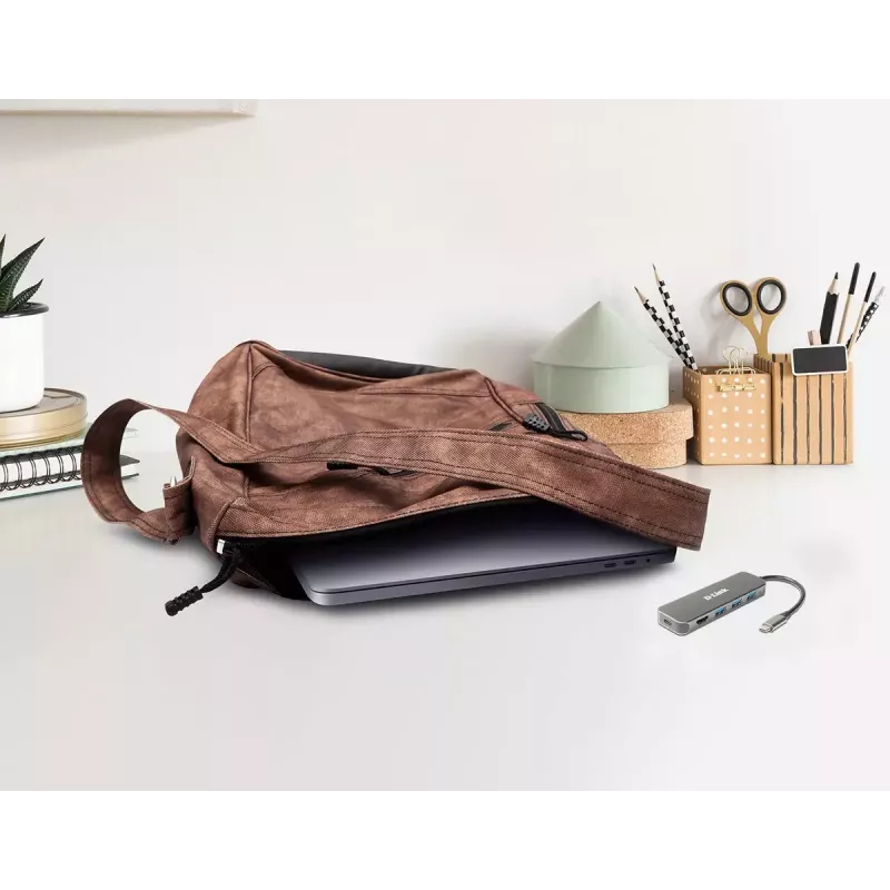 D-Link 5-in-1 USB-C Hub with HDMI/Power Delivery
