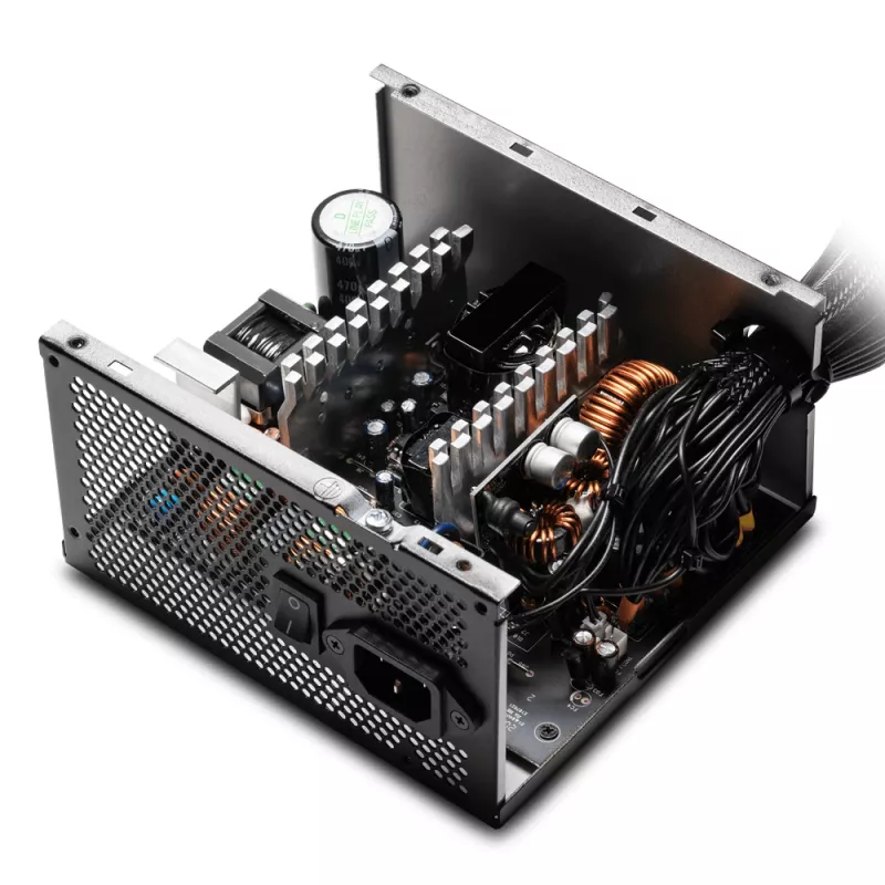 XPG PYLON 750W toiteplokk, 750 W, 100 - 240 V, 50/60 Hz, 10 - 5 A, aktiivne, 120 W