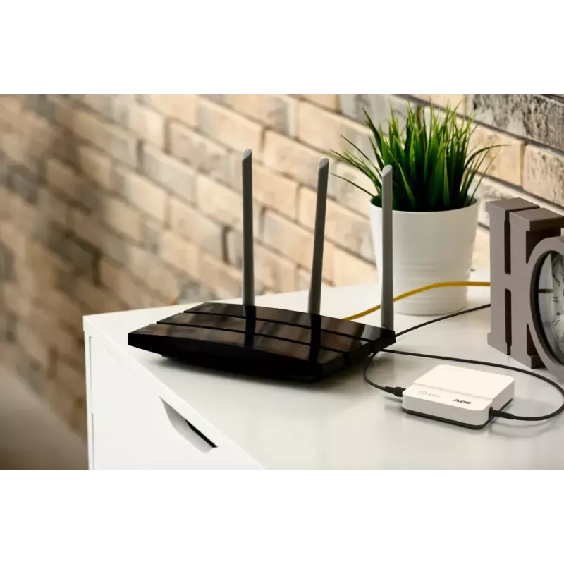 APC mini UPS CP12036LI – 12 V alalisvoolu, 36 W, liitiumioonakuga avariitoiteplokk, kaitseb WiFi-seadmeid, ruutereid, IP-kaameraid jne