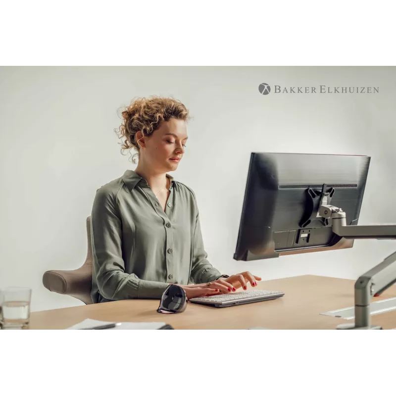 BakkerElkhuizen Evoluent D Medium Wireless, paremakäeline, vertikaalne disain, laser, RF juhtmevaba, 3200 DPI, must