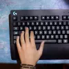 LOGITECH G213 Prodigy mänguklaviatuur USB - Azerty Belgia