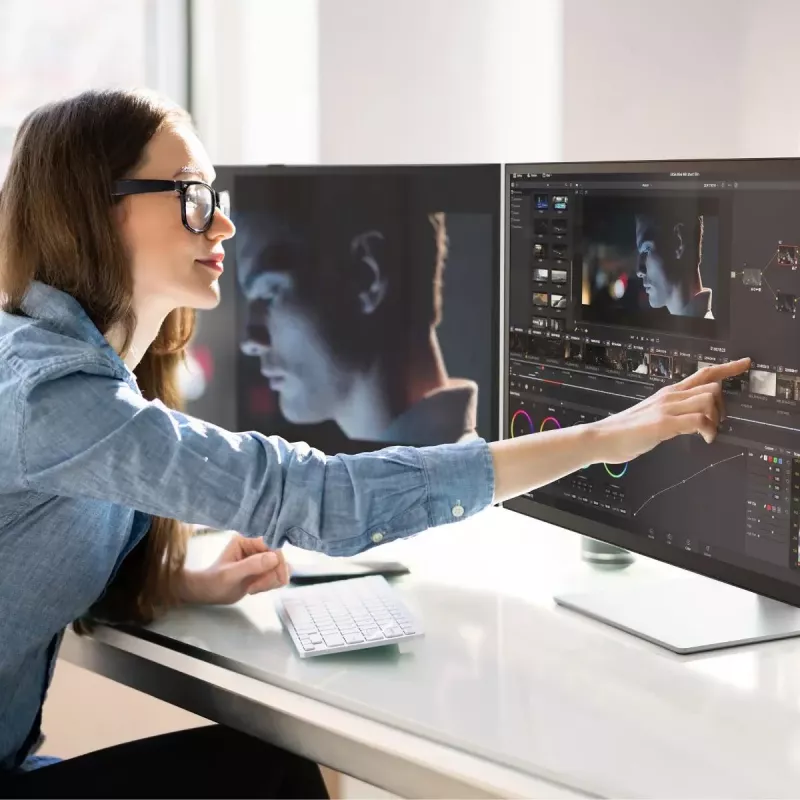 ALOGIC lauamonitor - Clarity Max Touch - 32-tolline puuteekraan - 3840x2160 (4K UHD) USB-C toite ja veebikaameraga