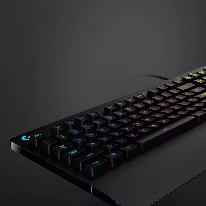 Mänguklaviatuur Logitech G G213 Prodigy täissuuruses RGB LED juhtmega