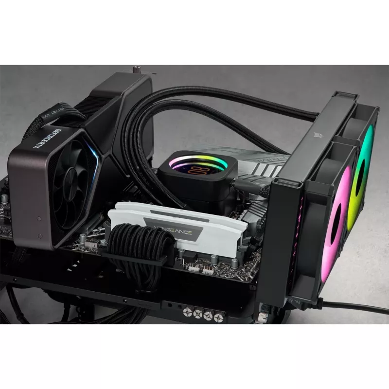 CORSAIR mälukomplekt 32GB (2x16GB) DDR5 DRAM 5200MT/s CL40 Vengeance - Valge