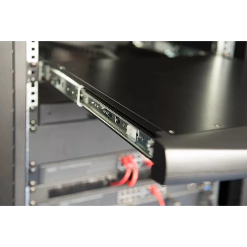 DIGITUS Moduleeritud 43,2 cm (17 inch) TFT konsool 8-pordilise KVM-iga RAL 9005 must - Qwerty US