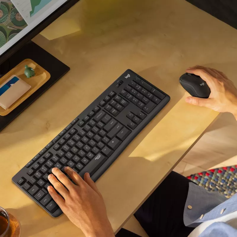 LOGITECH MK295 Vaikne juhtmevaba klaviatuuri/hiire komplekt - Grafiit - Qwertz Šveits/Luks