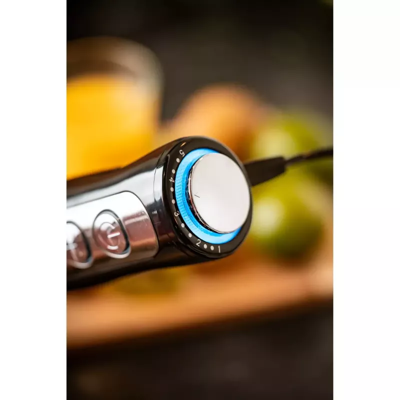 Sukelmikser Adler AD 4625B — saumikser, 1500 W max, 850 W nimivõimsus, 5 kiirust, mehaaniline juhtimine, turbo, roostevabast terasest tera, must