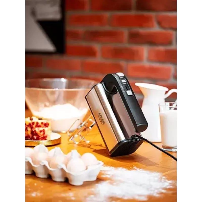 Hand mixer Adler AD 4225 — 5 kiirust, turbo, 300 W, inox/hõbe-must, visplid ja tainakonksud