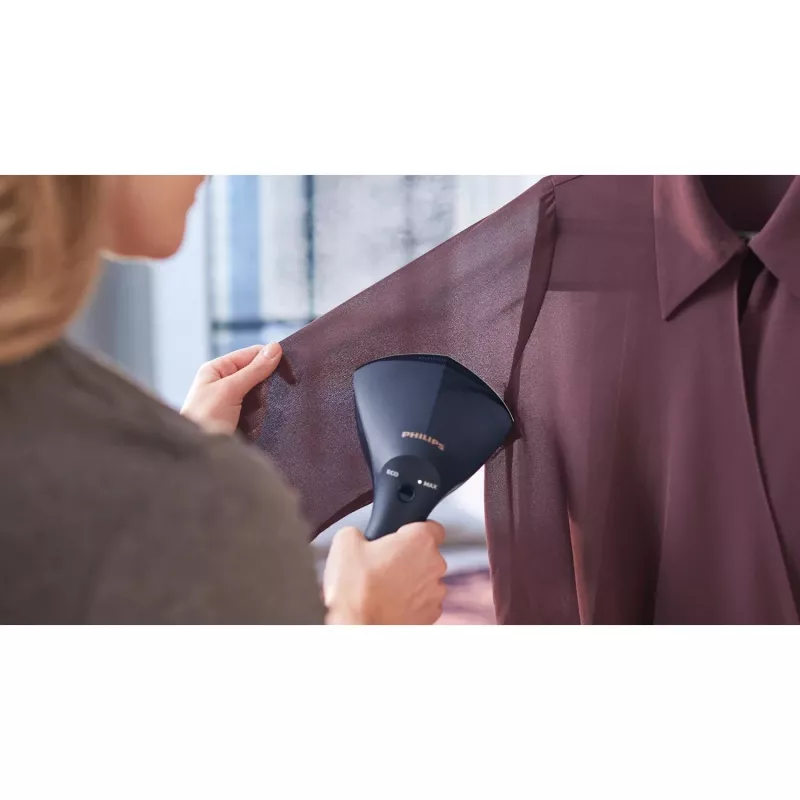 Rõivaste auruti Philips GC810/20 — 1600 W, 0,23 L veepaak, 32 g/min pidev auruvool, must/roosa