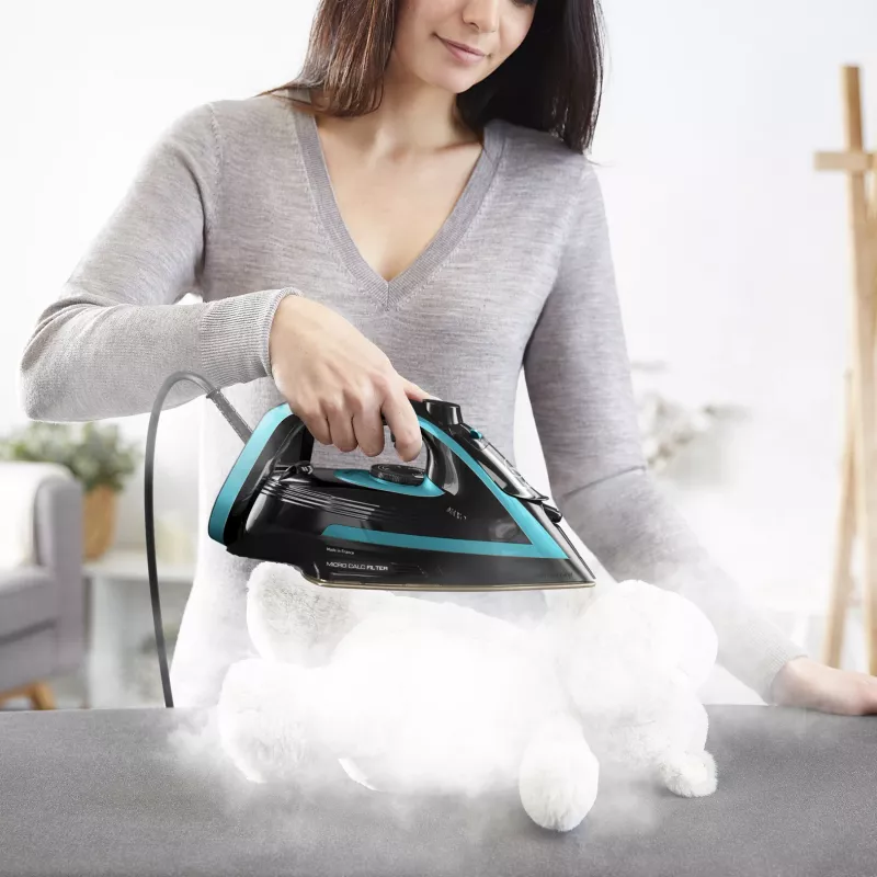 Tefal Puregliss FV8066 Dry & Steam triikraud Durilium AirGlide Autoclean tallaga 3000 W Must, Sinine