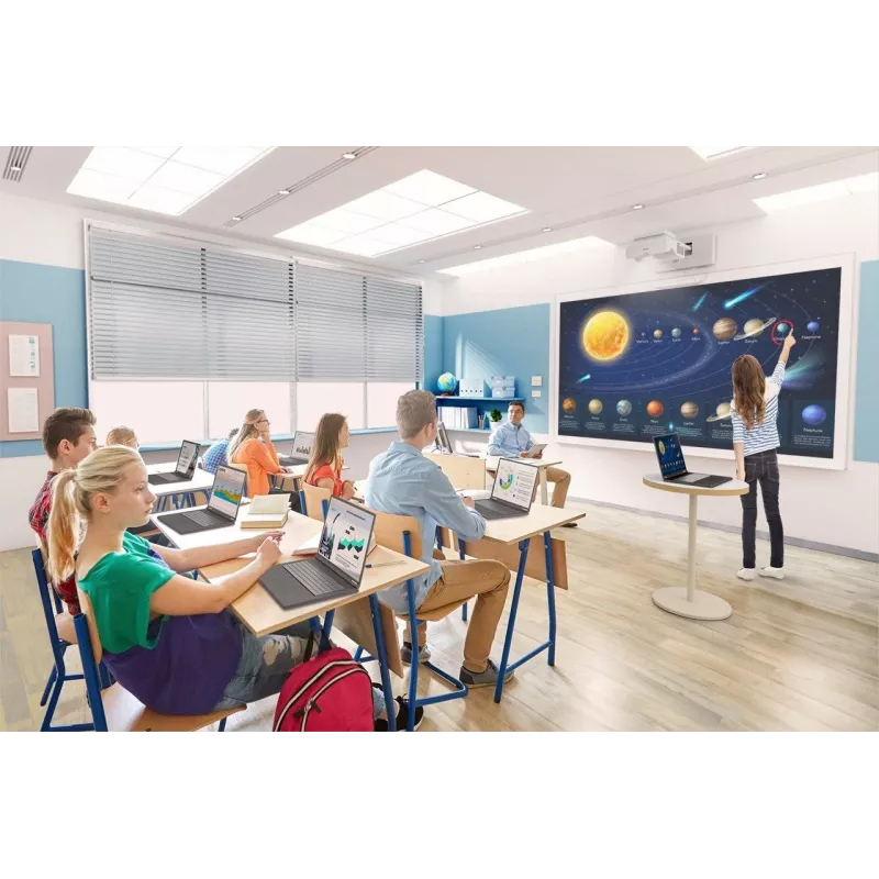 Epson EB-770Fi ülilühikese projektsioonikaugusega projektor 4100 ANSI luumenit 3LCD 1080p (1920x1080) Valge