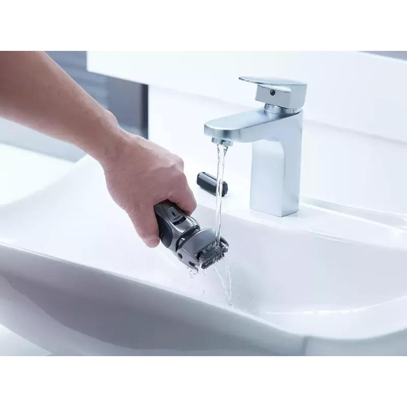 Fooliumpardel Panasonic ES-RW33 must hõbedane AC aku 21 min
