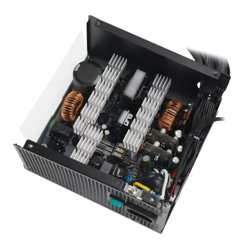 Toiteplokk DeepCool PL550D 550W ATX 3.0 80 PLUS Bronze, 120mm ventilaator, mittemodulaarne, 6 SATA, 3x 6+2 PCIe