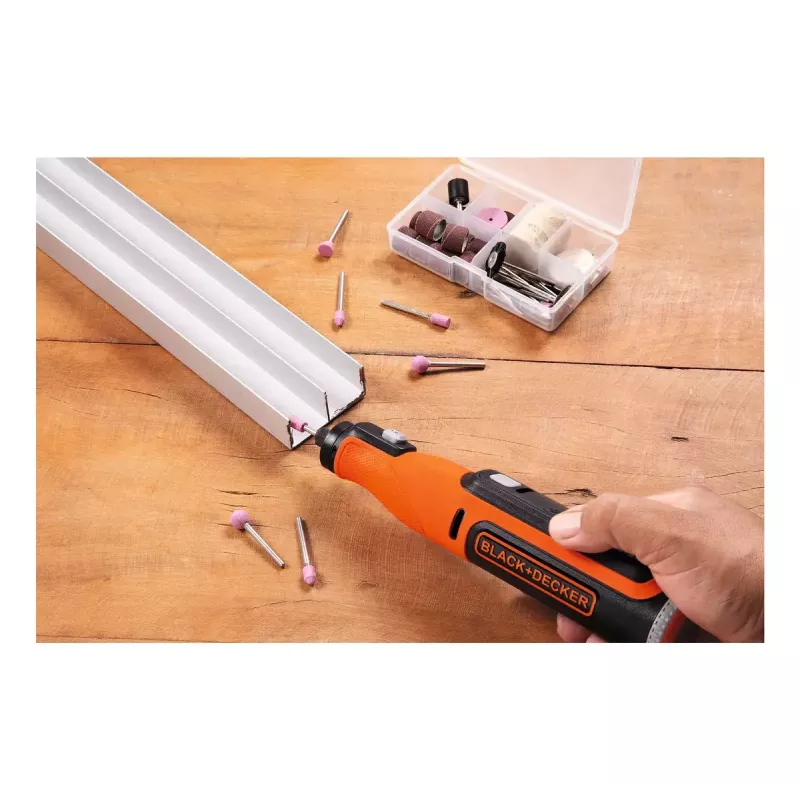 Power engraver Must & Decker BCRT8I-XJ — käsigraveerija, täppis, kerge disain
