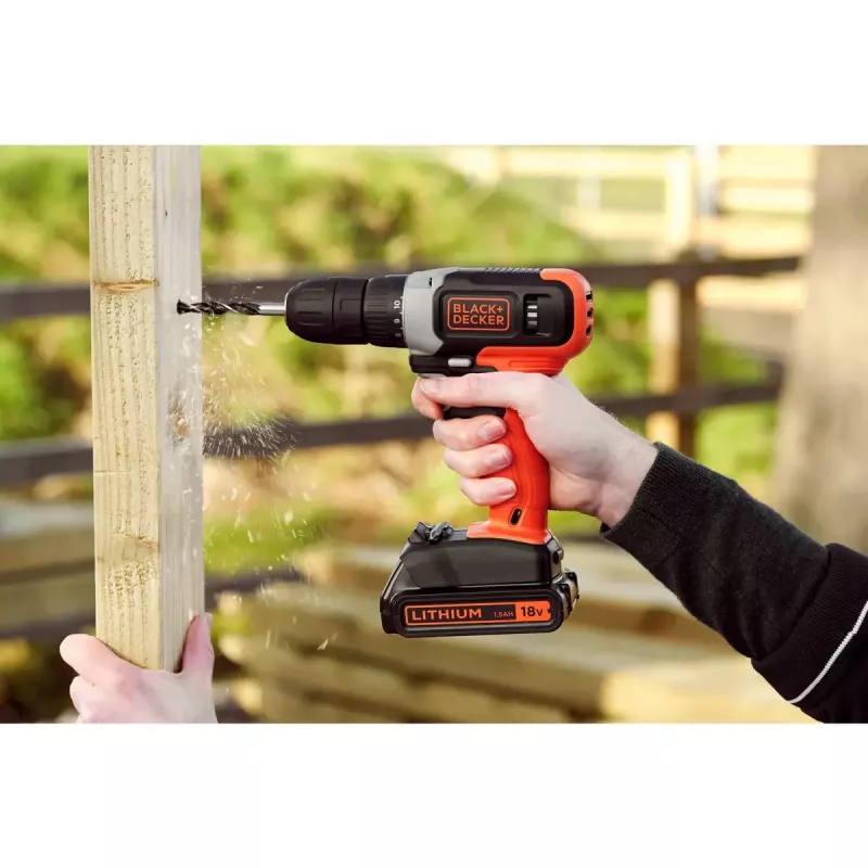 Juhtmeta puur-kruvikeeraja Must & Decker BCD001C1, 18 V, Li‑ion 1.5 Ah, oranž/must