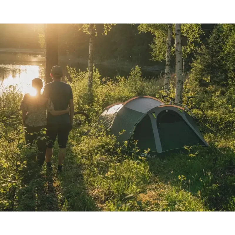 Telk Outwell Earth 2 — kaheinimesetelk, kompaktne kahe magamiskohaga matkatelk, roheline