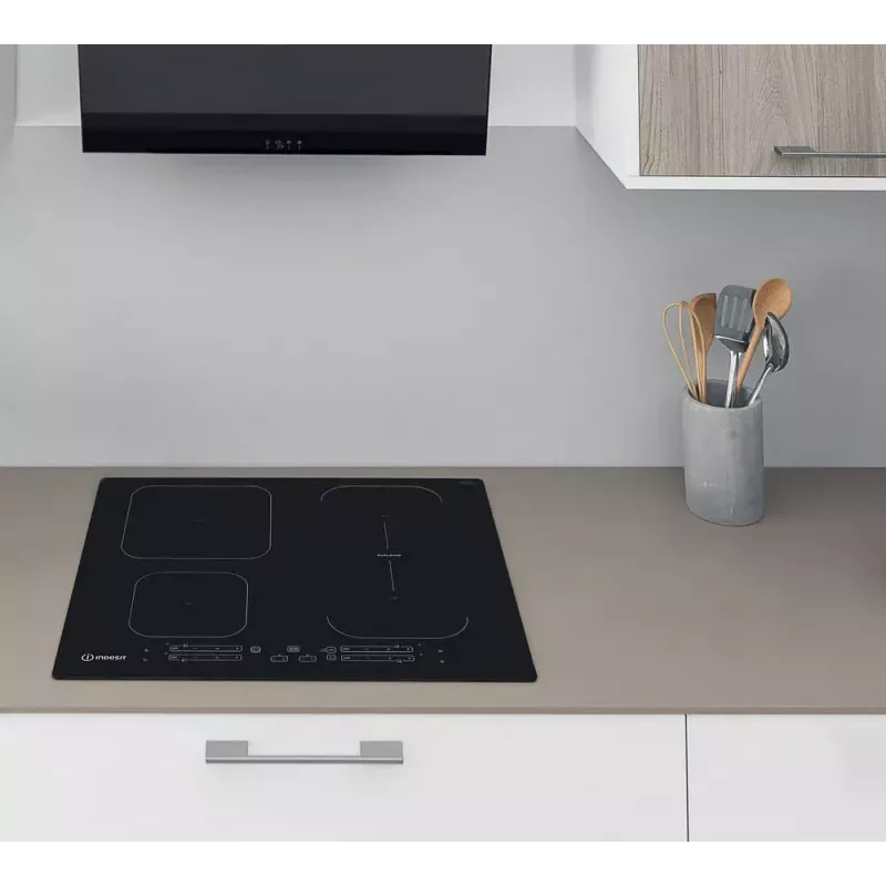 Indesit IB 65B60 NE Must sisseehitatav 59 cm tsoon-induktsioonpliit, 4 tsooni