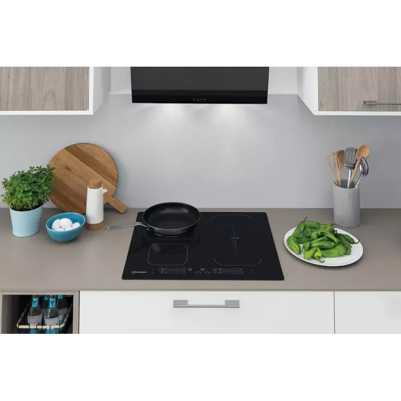 Indesit IB 65B60 NE Must sisseehitatav 59 cm tsoon-induktsioonpliit, 4 tsooni