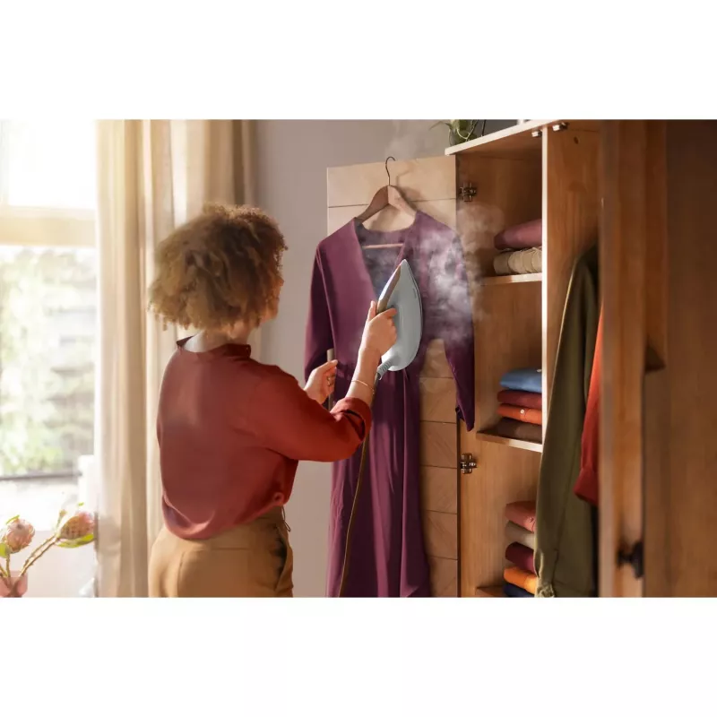 Philips 7000 series PSG7040/10 aurutriikimisjaam 2100 W 1,8 L SteamGlide Elite tallatald Kuldne, Valge