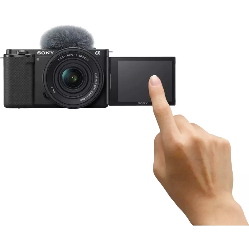 Sony ZV-E10 + E PZ 16-50mm F3.5-5.6 OSS II MILC 24.2 MP CMOS 6000 x 4000 musta