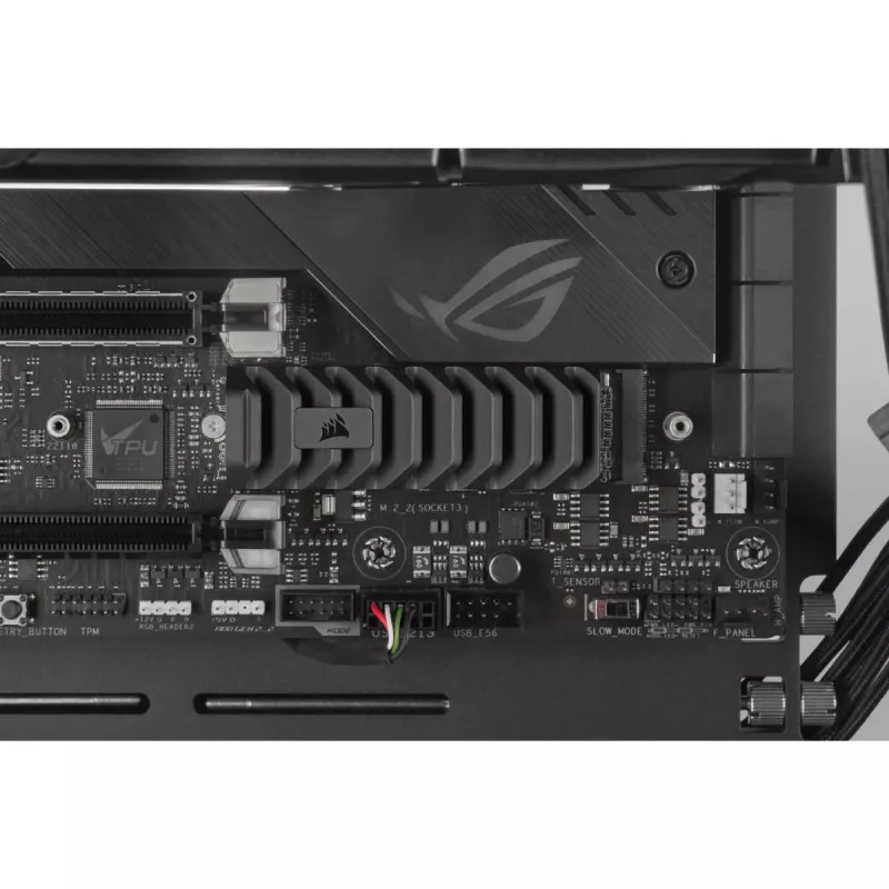 CORSAIR SSD - 1TB - M.2 NVMe PCI-E Gen. 4 x4 MP600 Pro Xt