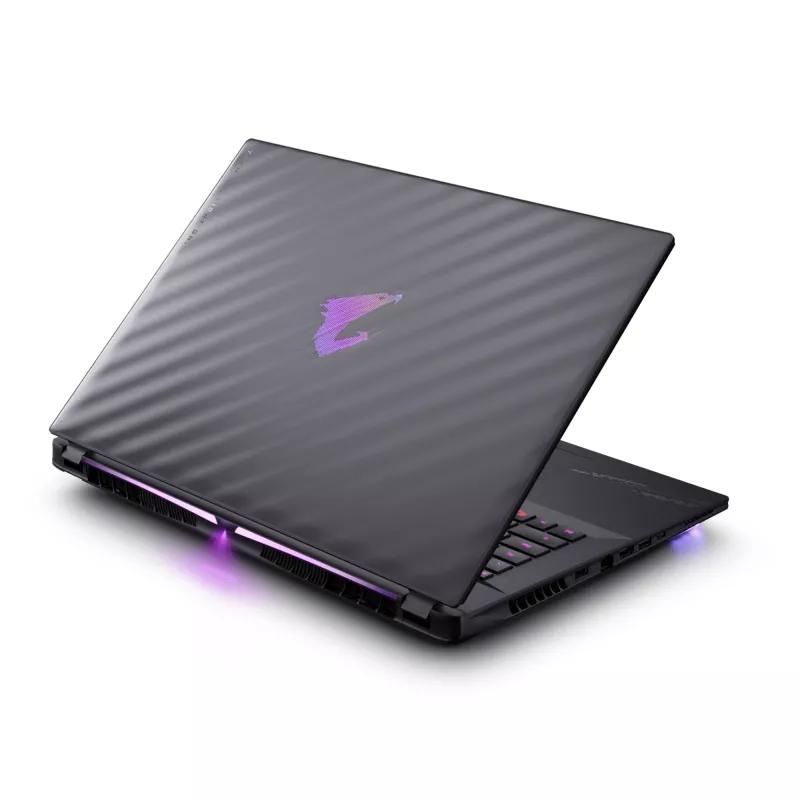 Sülearvuti GIGABYTE AORUS MASTER 18 45.7 tolli Intel Core Ultra 9 64GB 4TB NVIDIA RTX 5090 Windows 11 Pro