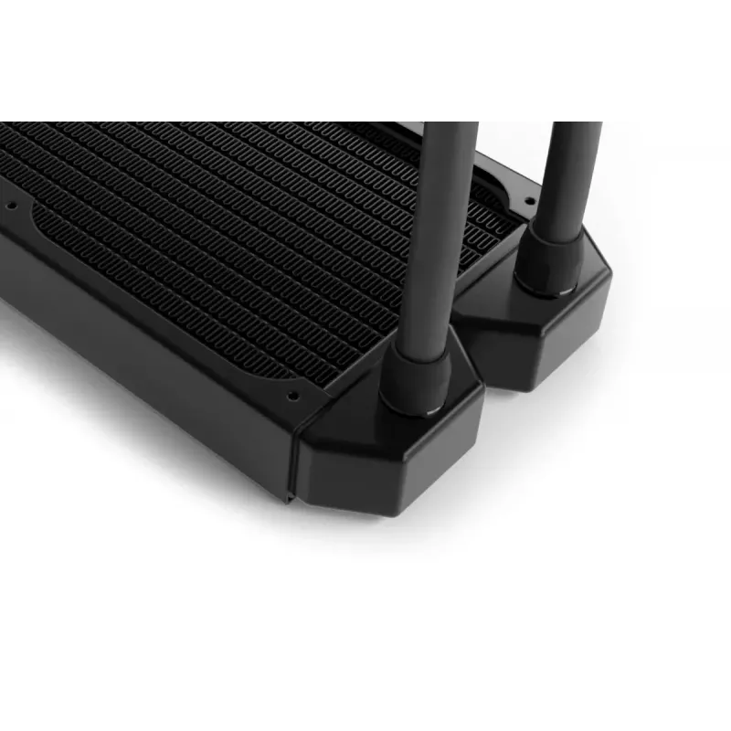 Alphacool Eiswolf 2 AIO 360 mm GPU jahuti RTX 4090 Founders Editionile tagumise plaadiga