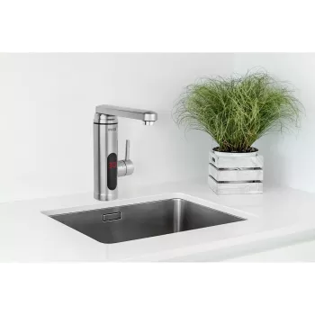 Kiirveeboiler NOVEEN IWH560 5,5 kW, roostevaba teras, tööpinnapealne, maksimaalne vooluhulk 2,5 l/min, IPX4