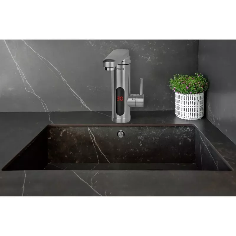 Kiirveeboiler NOVEEN IWH560 5,5 kW, roostevaba teras, tööpinnapealne, maksimaalne vooluhulk 2,5 l/min, IPX4