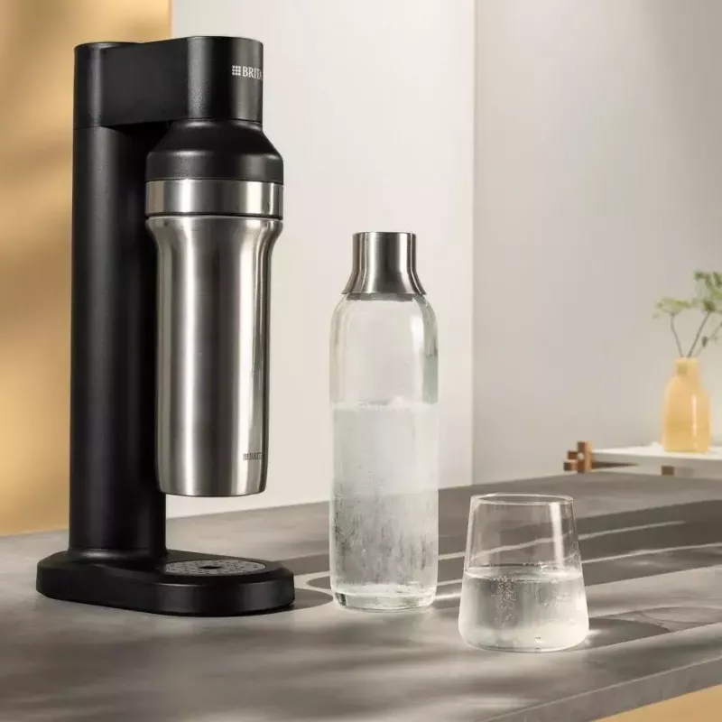 Karbonisaator Brita 1046729 Must