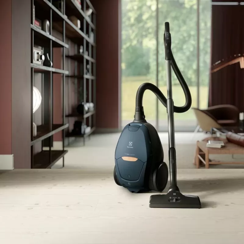 Silindertolmuimeja Electrolux PD82-8DB, kuivpuhastus, tolmukott, 3,5 L, EPA E12, 12 m raadius