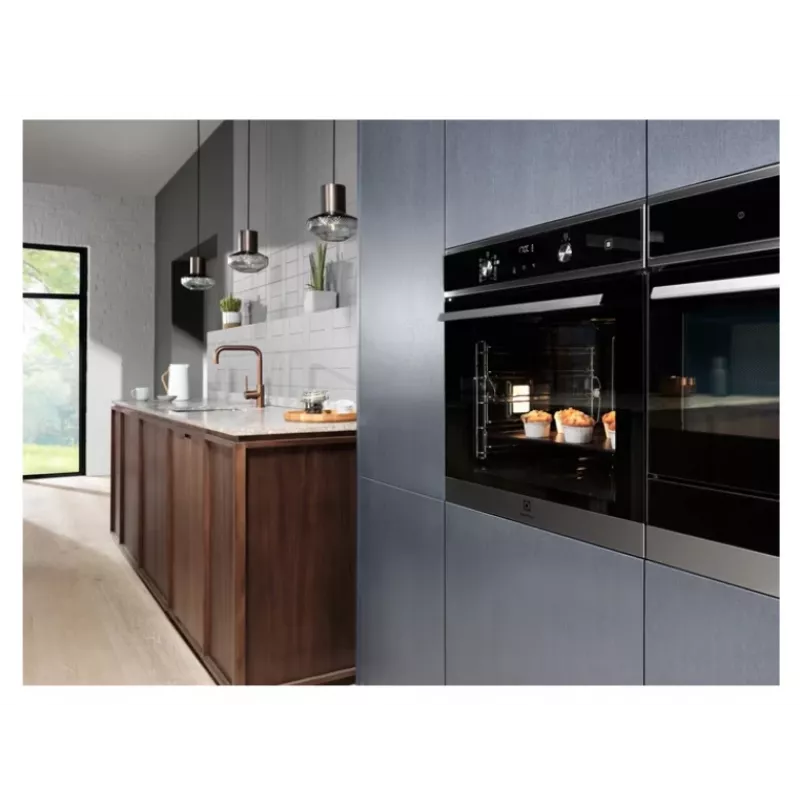 Sisseehitatud elektriahi Electrolux EOD4P57H — 72 L, pürolüütiline isepuhastus, aur ja konvektsioon, grill 2300 W, must